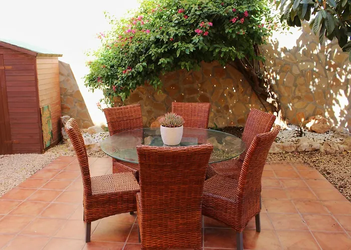 Ty Croeso-Entire Villa With Sea View